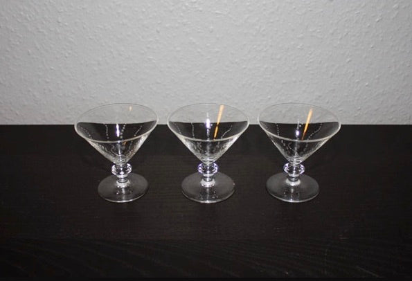 3st likörglas med slipat mönster