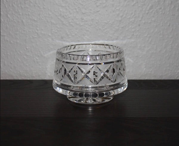 Glasskål i Kristall med slipat korsmönster